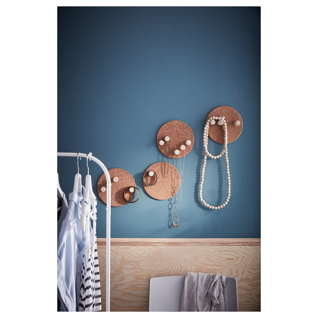 https://www.ikea.com/es/es/images/products/heat-salvamanteles-corcho__0684944_ph141376_s5.jpg