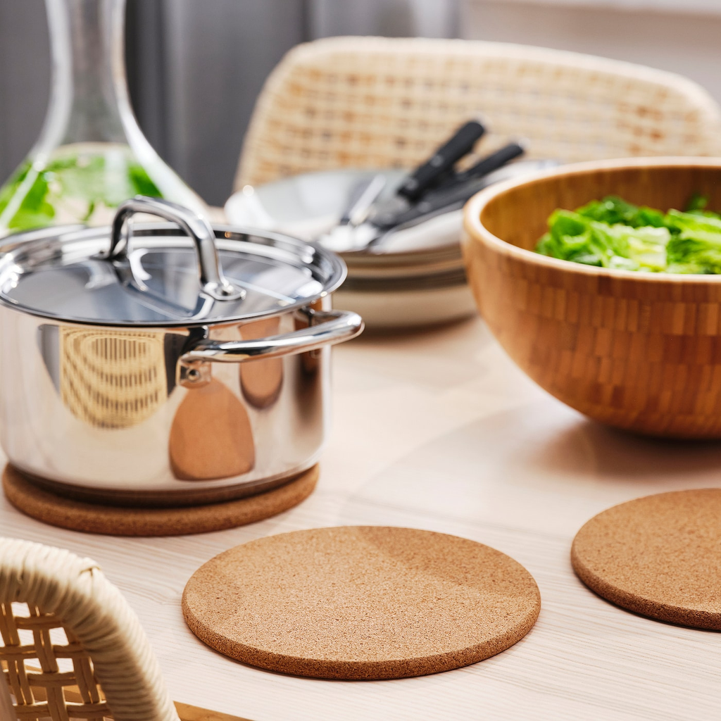 https://www.ikea.com/es/es/images/products/heat-salvamanteles-corcho__1204804_pe906844_s5.jpg