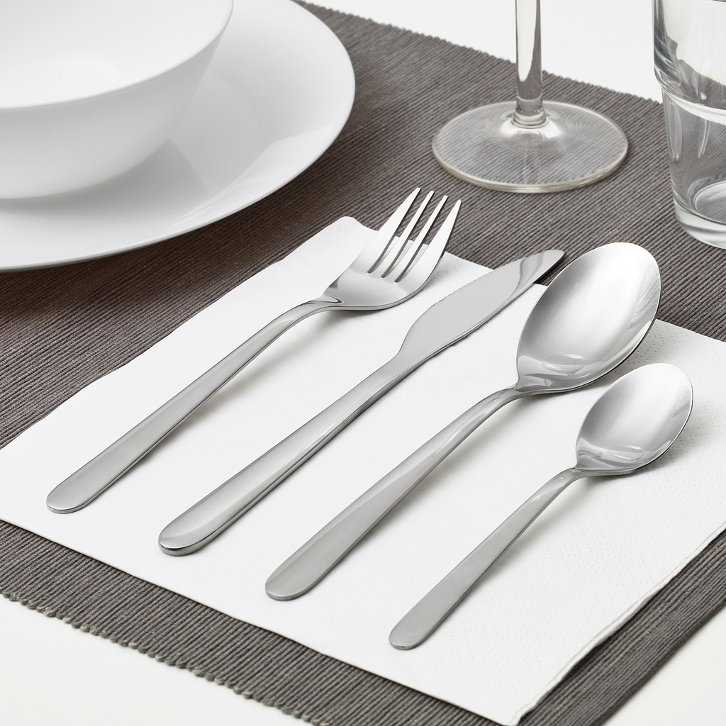 https://www.ikea.com/es/es/images/products/mopsig-cuberteria-16-piezas__0897221_pe669395_s5.jpg