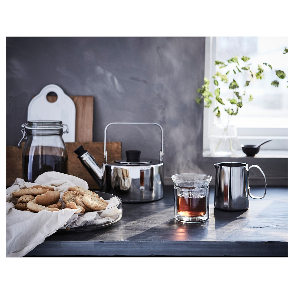 https://www.ikea.com/es/es/images/products/mattlig-jarra-leche-acero-inoxidable__0685652_ph149509_s5.jpg