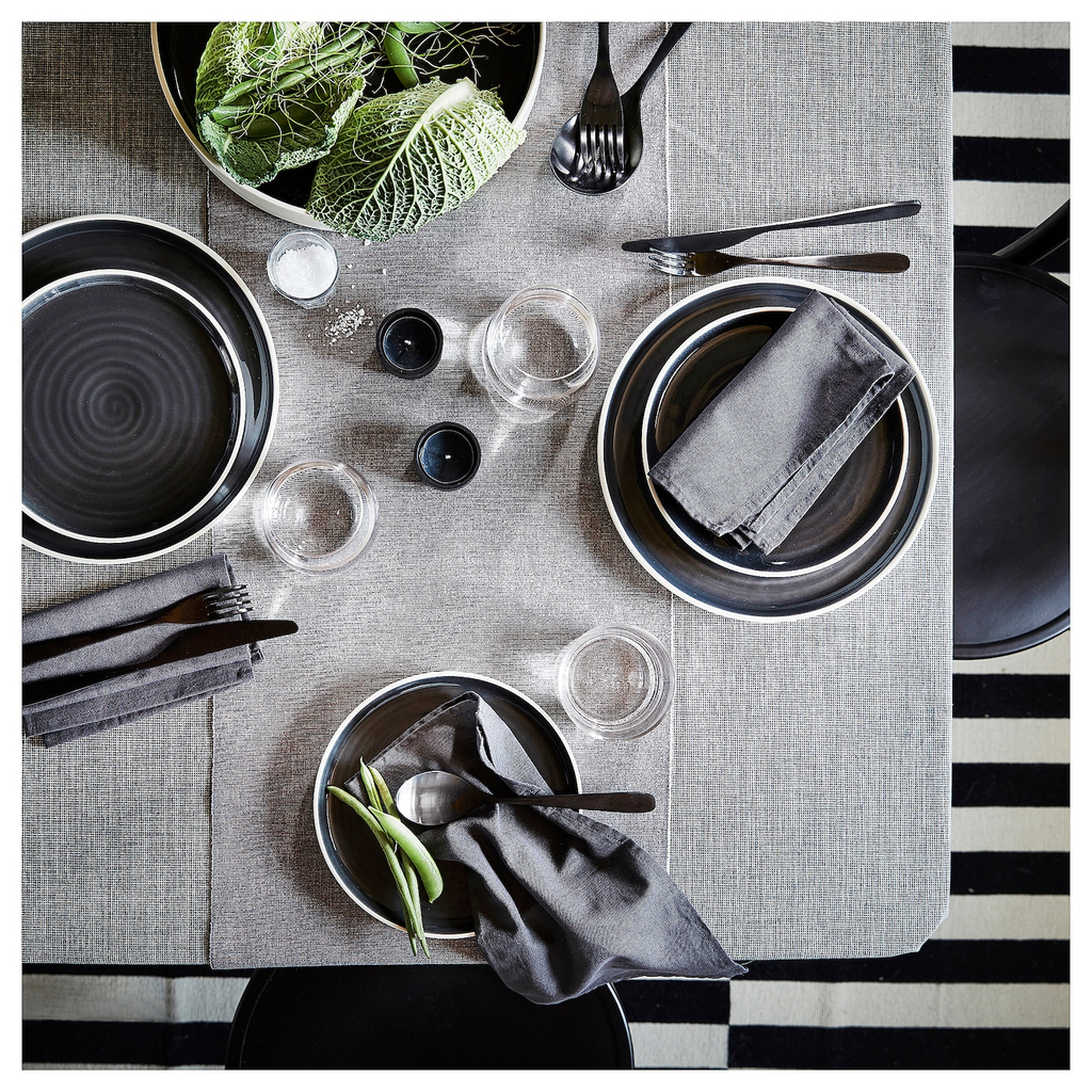 https://www.ikea.com/es/es/images/products/svartsenap-mantel-gris__1196514_pe903043_s5.jpg