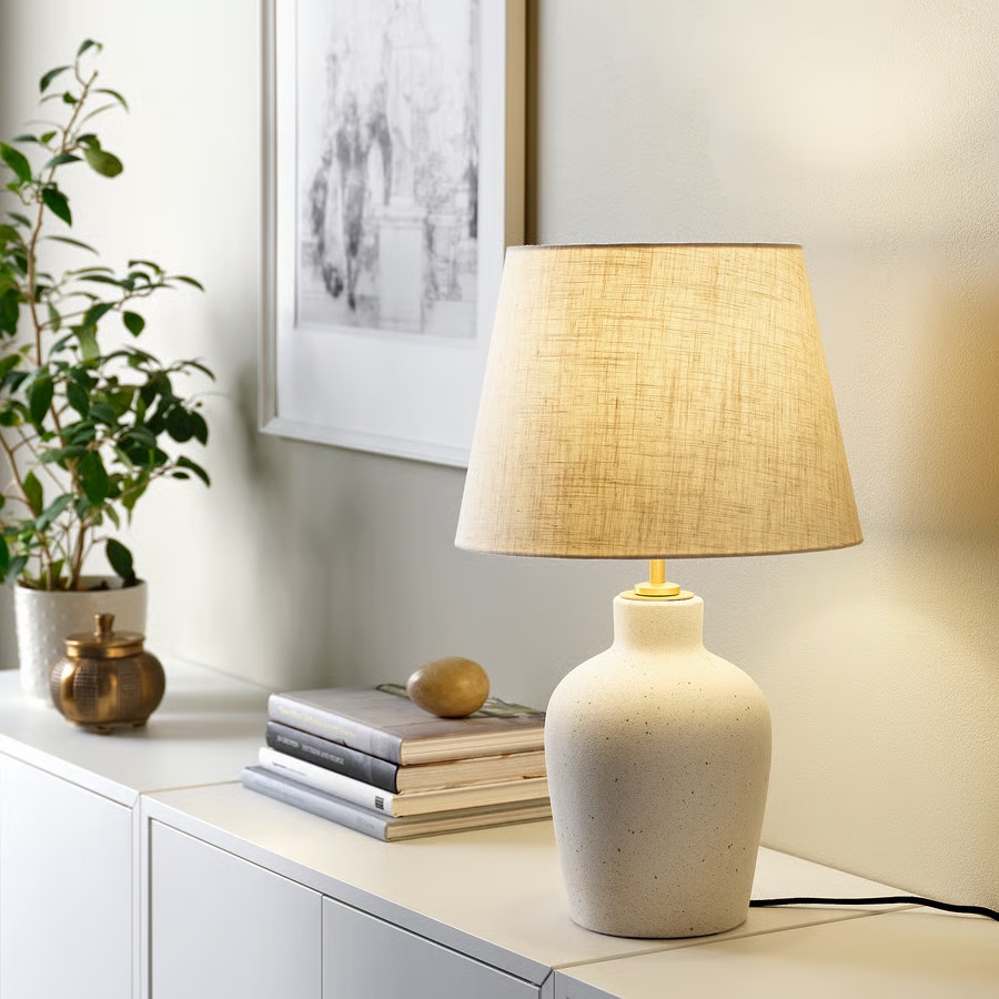 Lámpara de mesa BLIDVÄDER