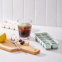 IKEA Cubitera con tapa, colores variados SPJUTROCKA